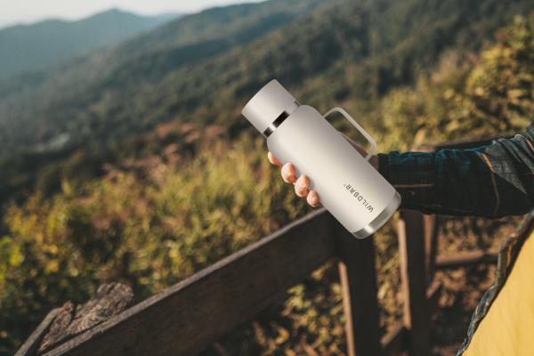 Thermos-Kanne beige 1000 ml - Edelstahl-Thermoskanne, auslaufsicher für Büro, Sport, Wandern oder Schule - BPA und plastikfrei – Bild 4